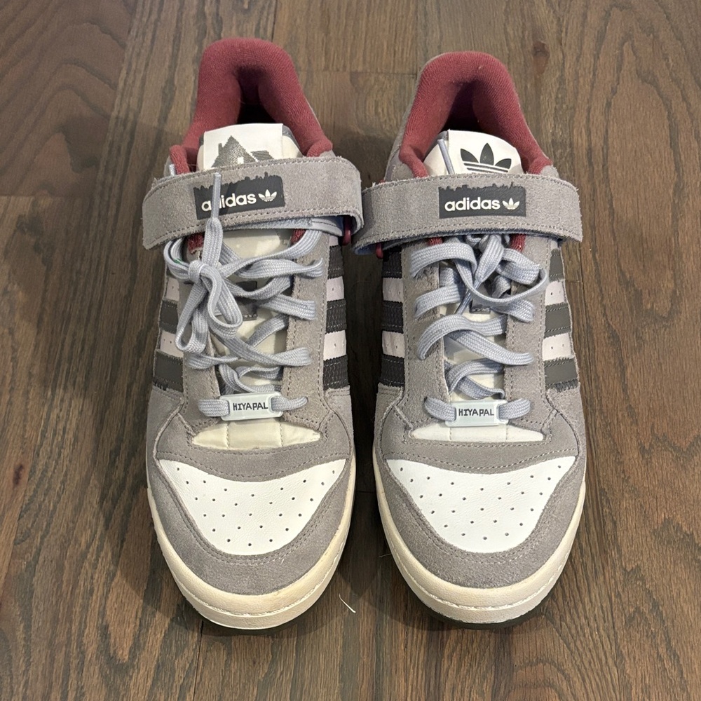 Adidas Forum Low Home Alone 2 Sneakers with Red Accents. Men’s 11.5 RARE!